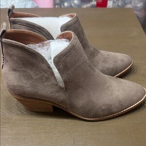 Elegant Taupe Suede Ankle Booties